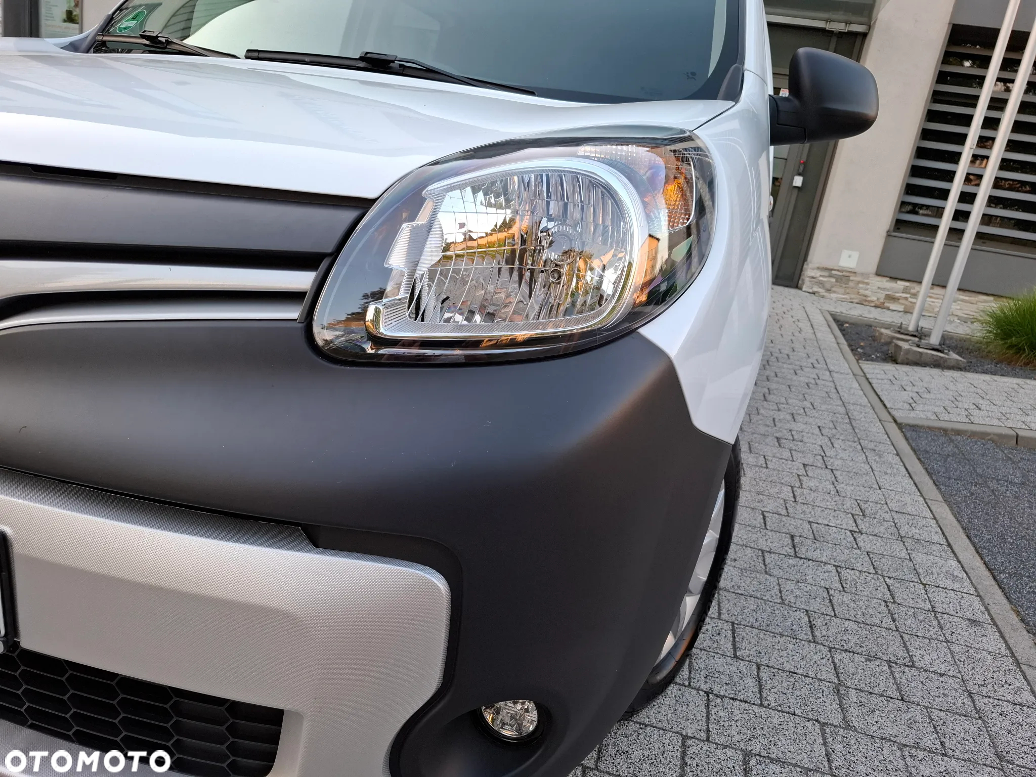 Renault Kangoo dCi 90 FAP Grand - 24