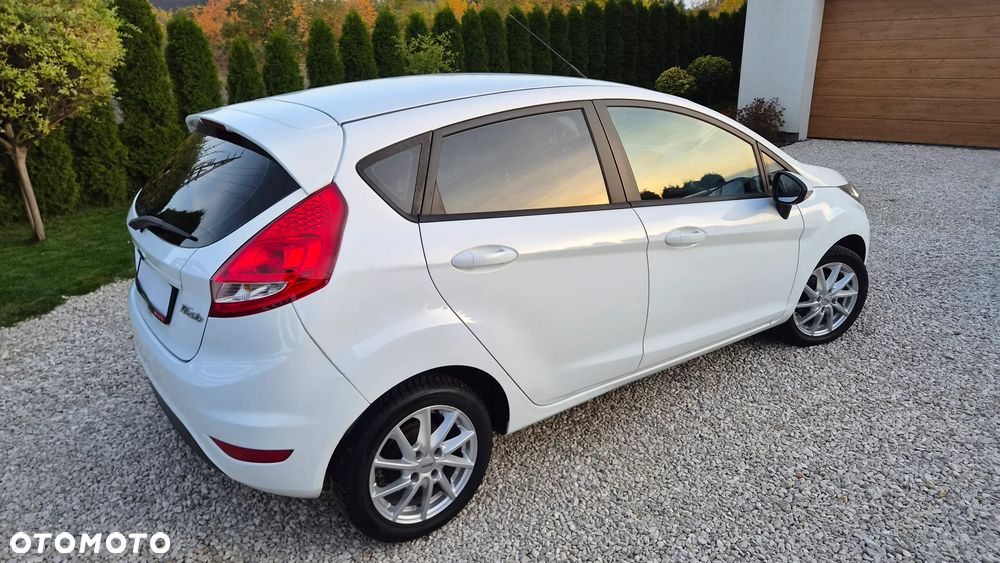 Ford Fiesta 1.25 Celebration - 10