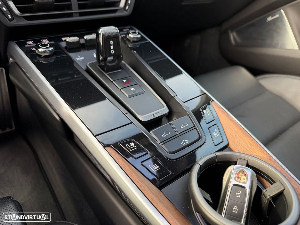 Porsche 911 (992) Carrera 4S PDK - 28