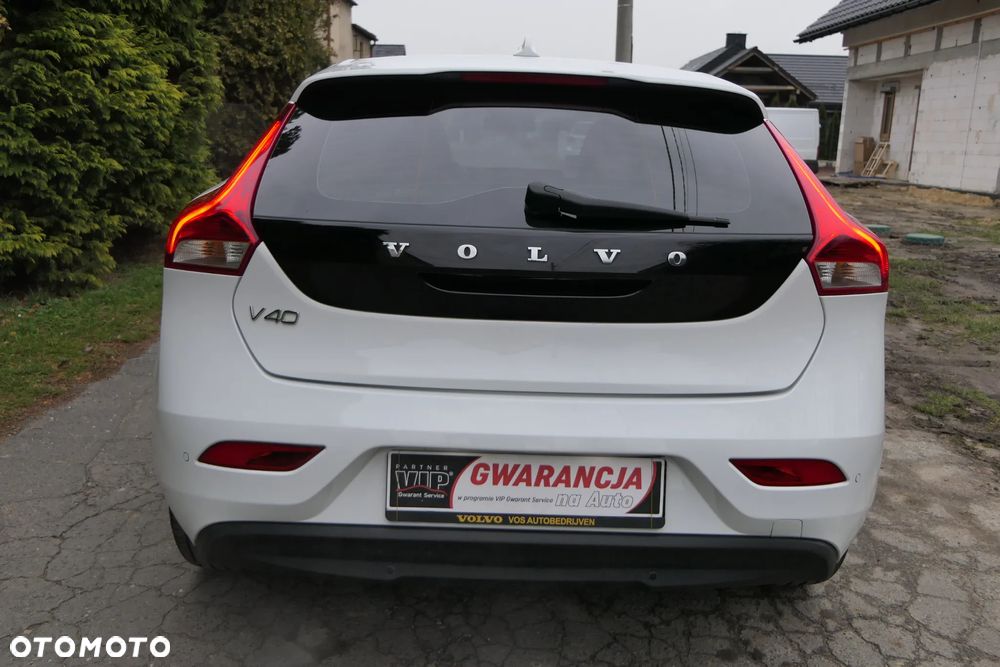 Volvo V40 T2 Drive-E Momentum - 4