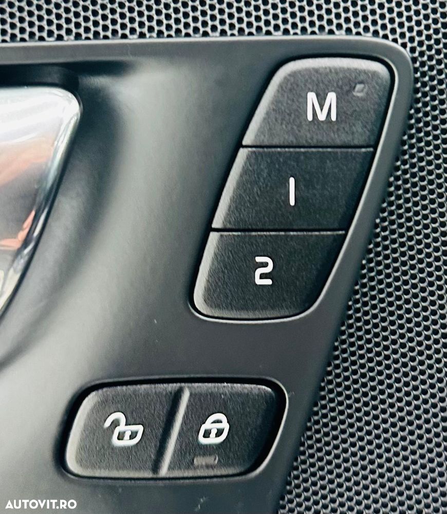 Volvo XC 60 D5 AWD Geartronic Inscription - 10