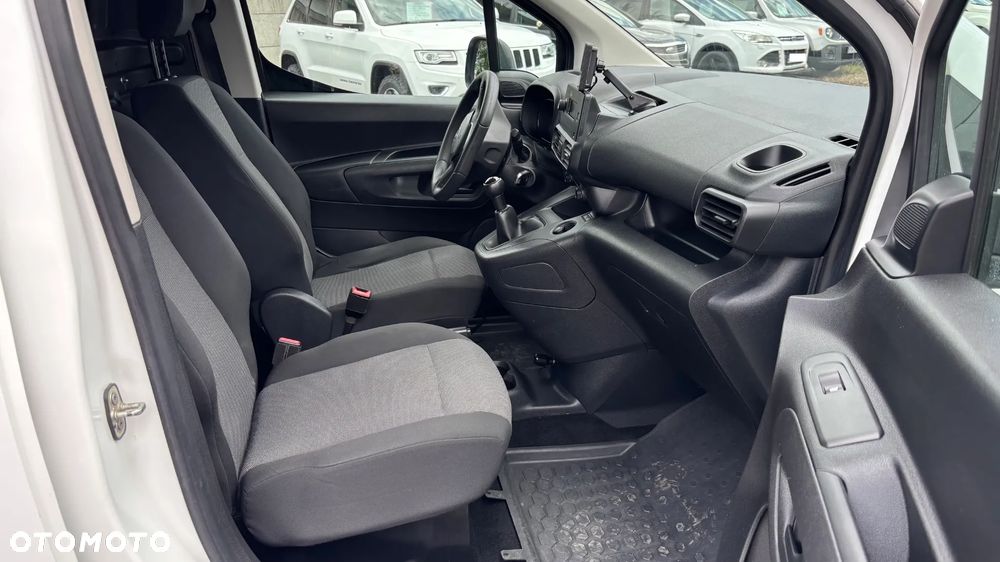 Opel COMBO - 9