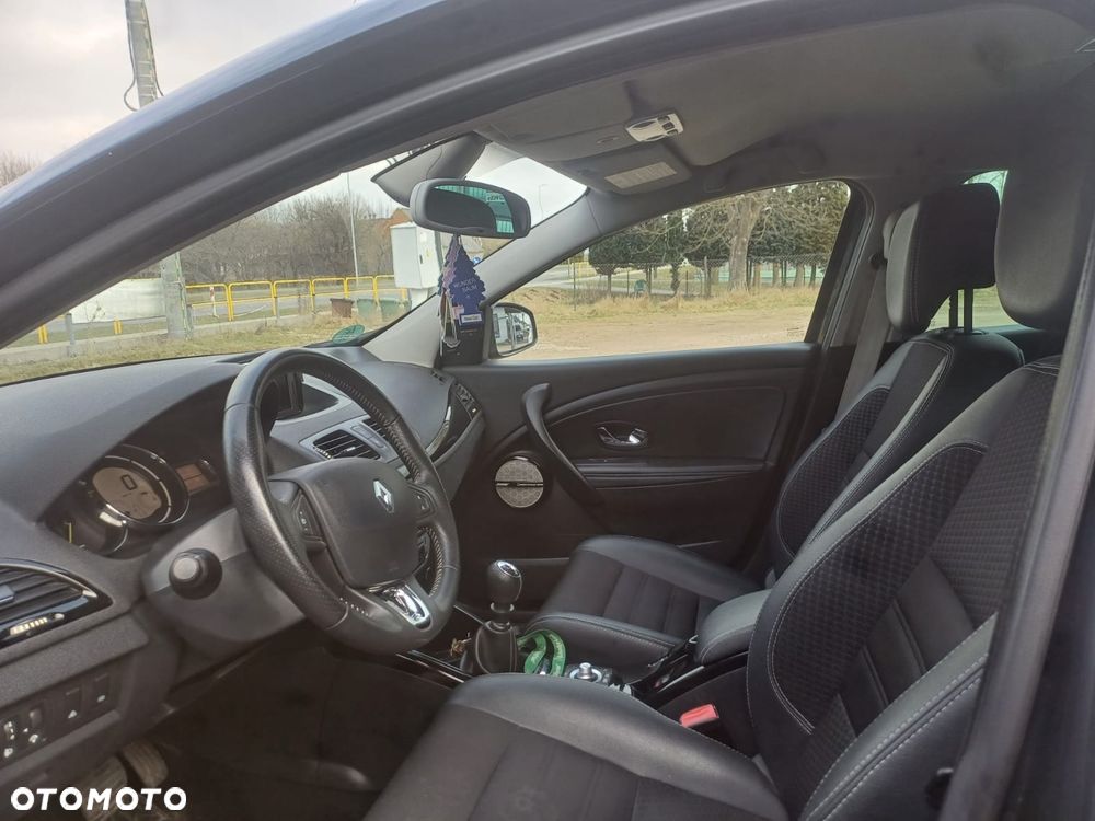 Renault Megane ENERGY dCi 110 Start & Stop Paris Business - 9