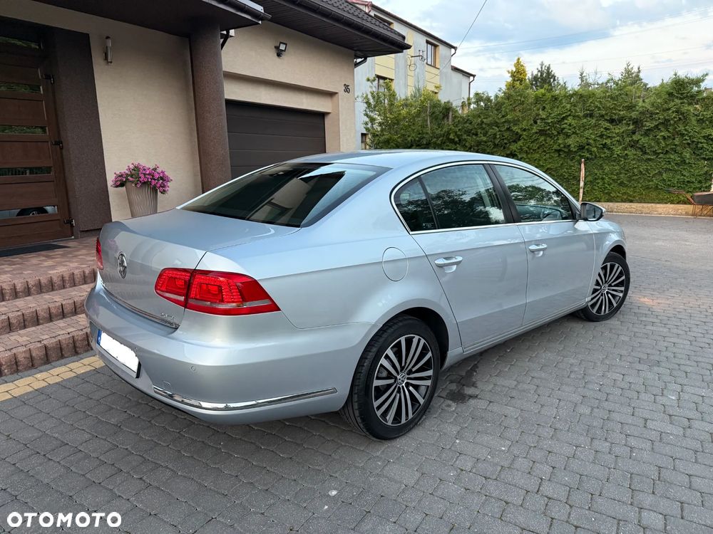 Volkswagen Passat 2.0 TDI Comfortline - 17