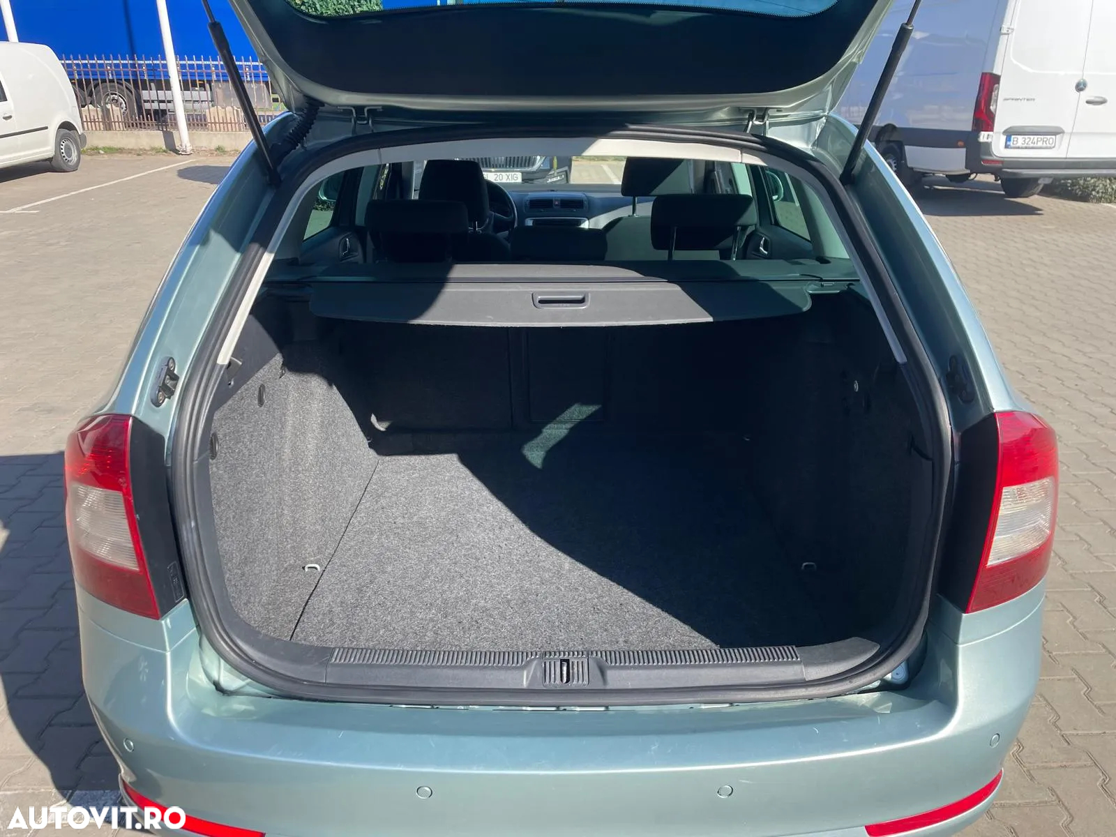 Skoda Octavia Combi 1.2 TSI Ambiente - 11