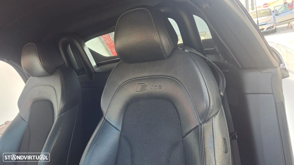 Audi TT Coupé 2.0 TDI quattro - 1