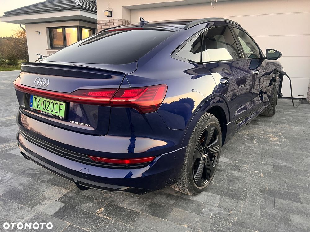 Audi Q8 Sportback e-tron 55 quattro S line - 27