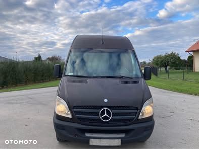 Mercedes-Benz Sprinter - 2