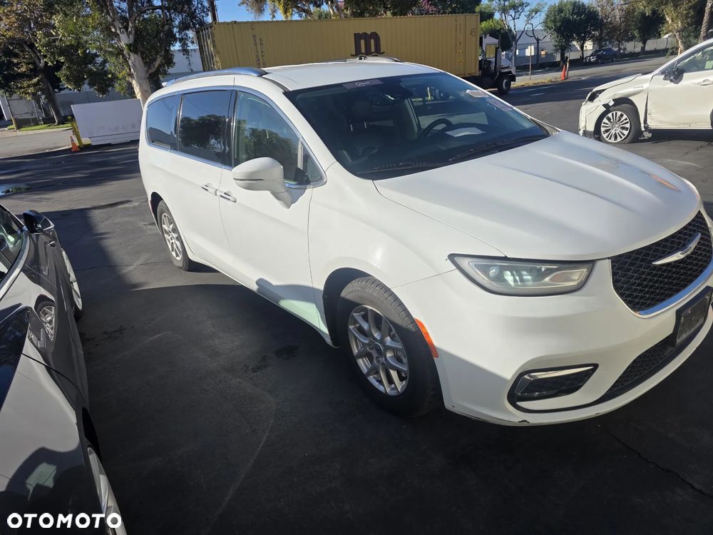 Chrysler Pacifica - 3