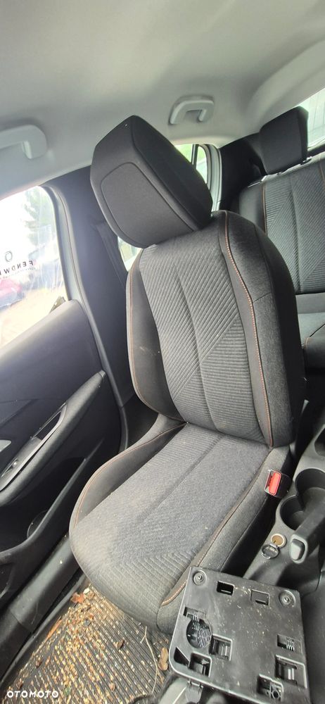Peugeot 208 1.2 PureTech Allure Pack S&S - 20