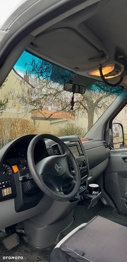 Mercedes-Benz Sprinter - 14