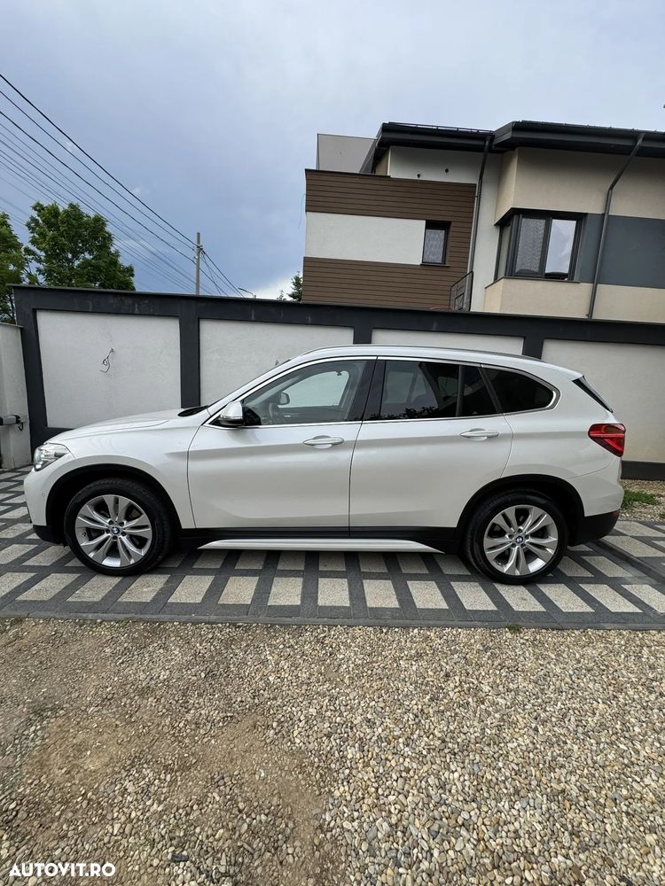BMW X1 xDrive20i Aut. Sport Line - 7