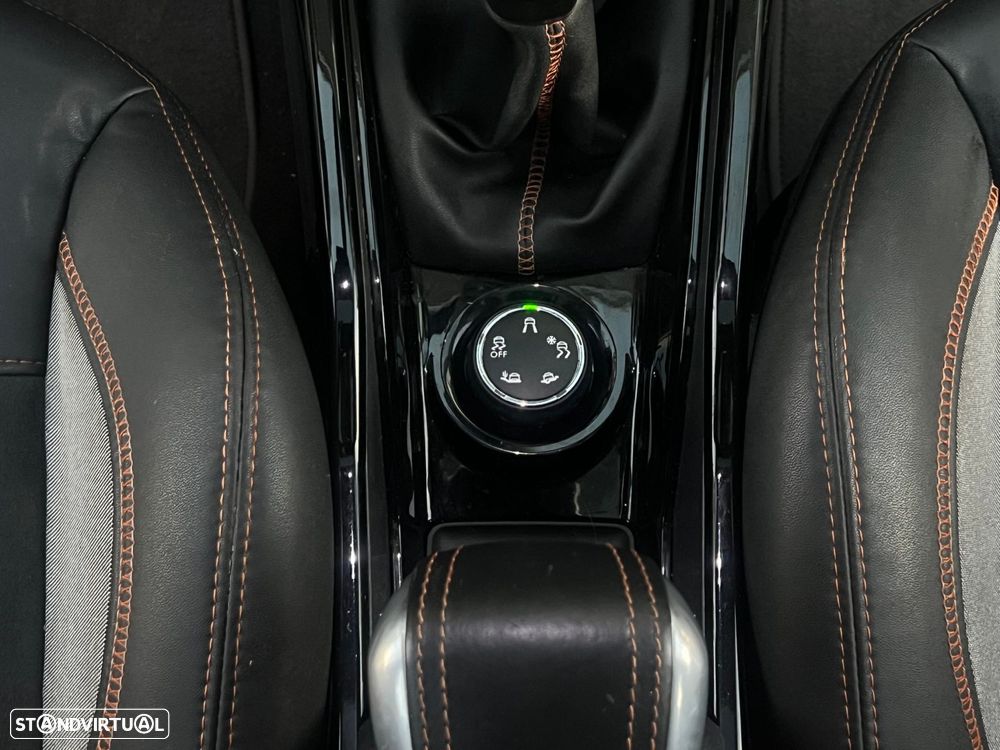 Peugeot 2008 1.2 PureTech Allure - 15