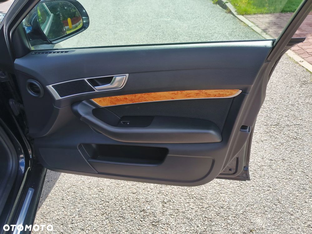 Audi A6 Avant 2.0 TDI - 14