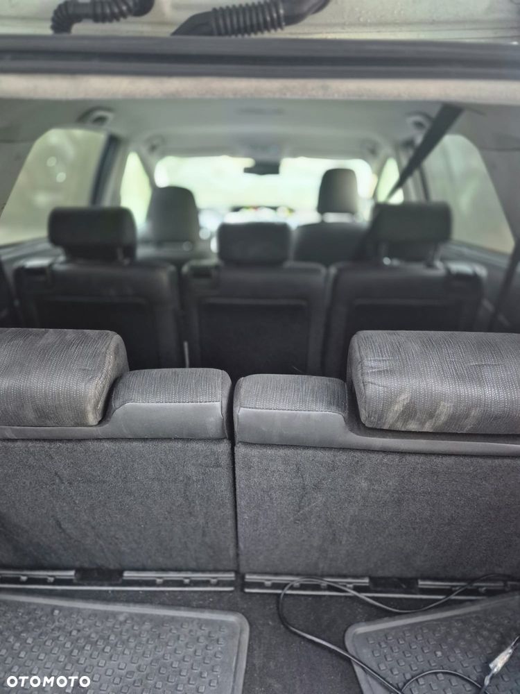 Toyota Prius+ - 4