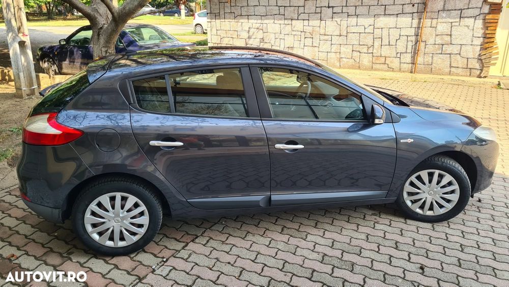 Renault Megane 1.5 dCi Authentique - 5