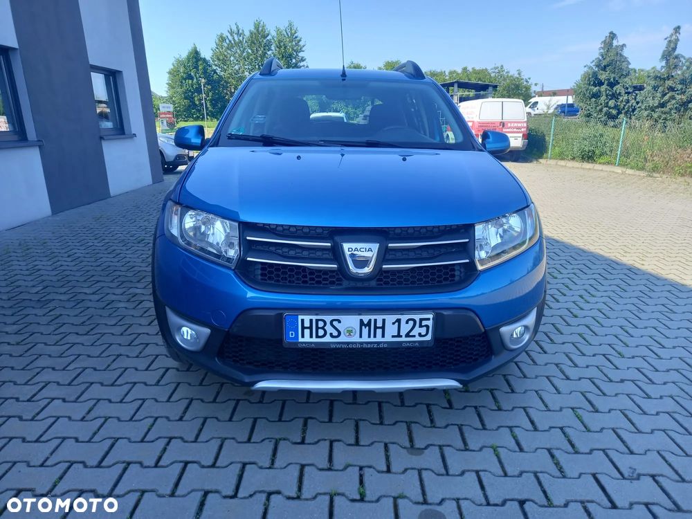 Dacia Sandero Stepway TCe 90 (S&S) Celebration - 1