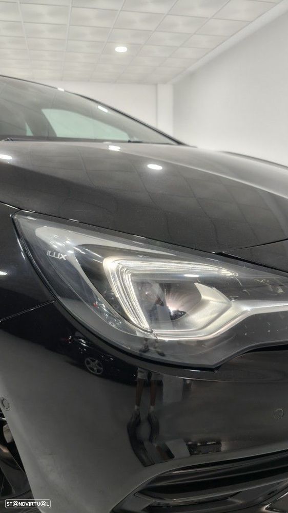 Opel Astra 1.2 T Design & Tech S/S - 10