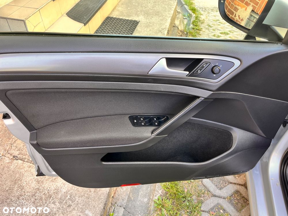 Volkswagen Golf 1.6 TDI Trendline - 12
