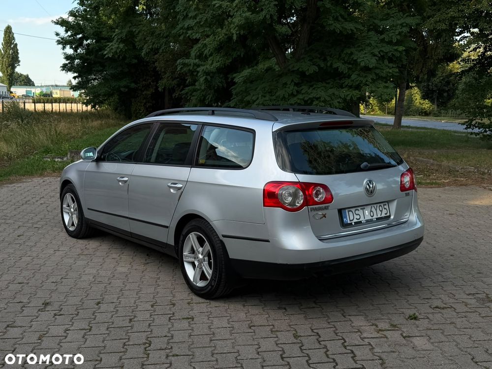 Volkswagen Passat 1.9 TDI Comfortline - 3