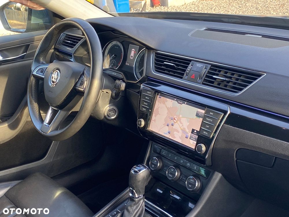 Skoda Superb 2.0 TSI L&K DSG - 25