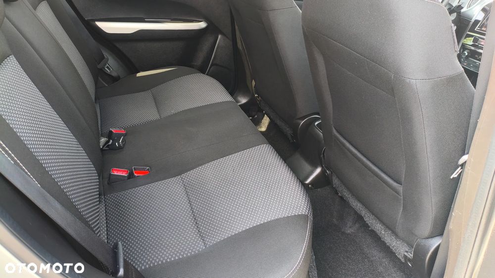 Suzuki Vitara 1.6 (4x2) Club - 32