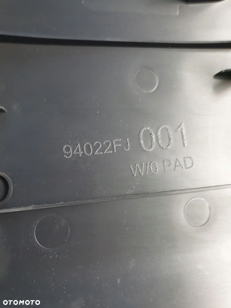 OSŁONA SŁUPKA ŚRODKOWEGO PRAWA IMPREZA GP - 6