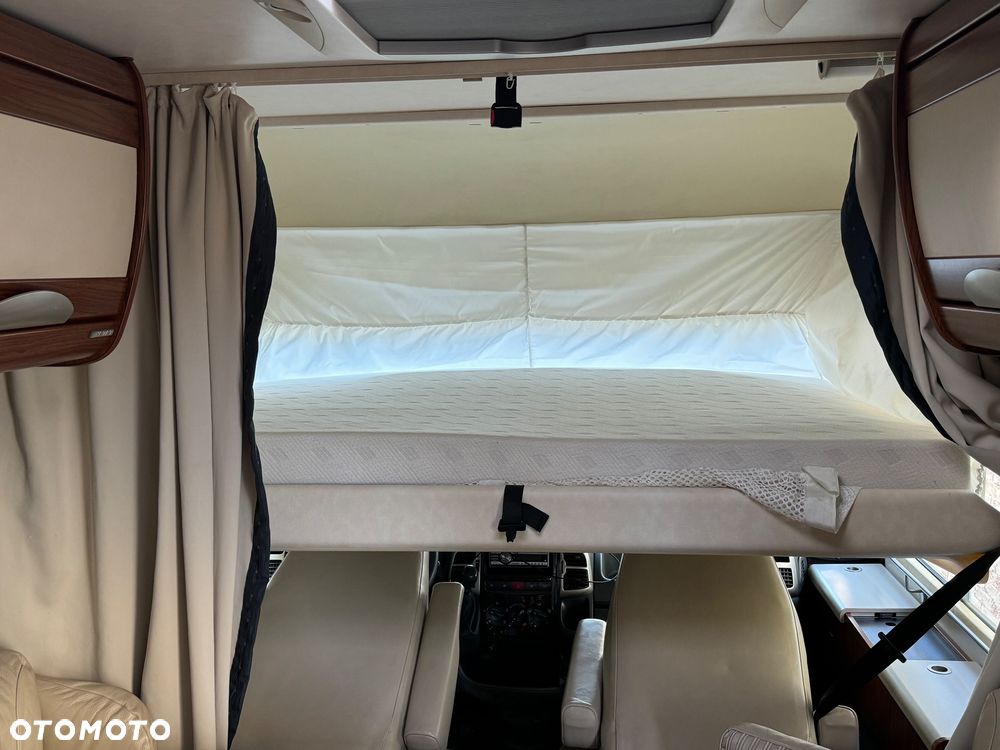 Hymer-Eriba B654 - 9