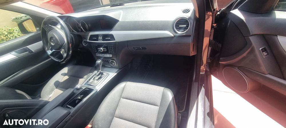 Mercedes-Benz C - 16