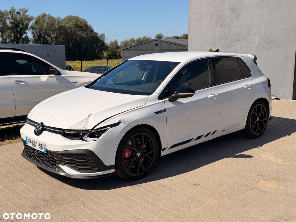 Volkswagen Golf - 5