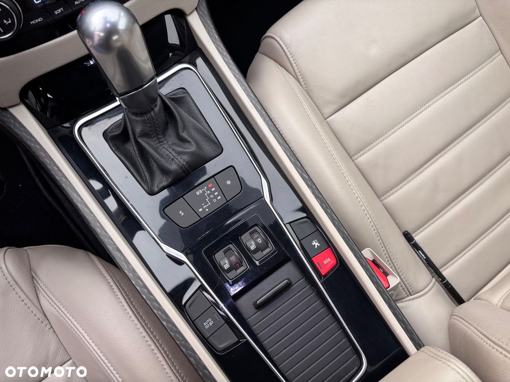 Peugeot 508 2.0 BlueHDi Allure S&S - 25