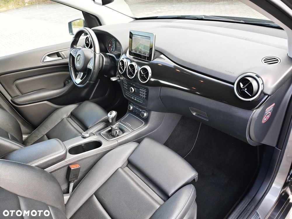 Mercedes-Benz Klasa B 180 BlueEFFICIENCY Edition - 4