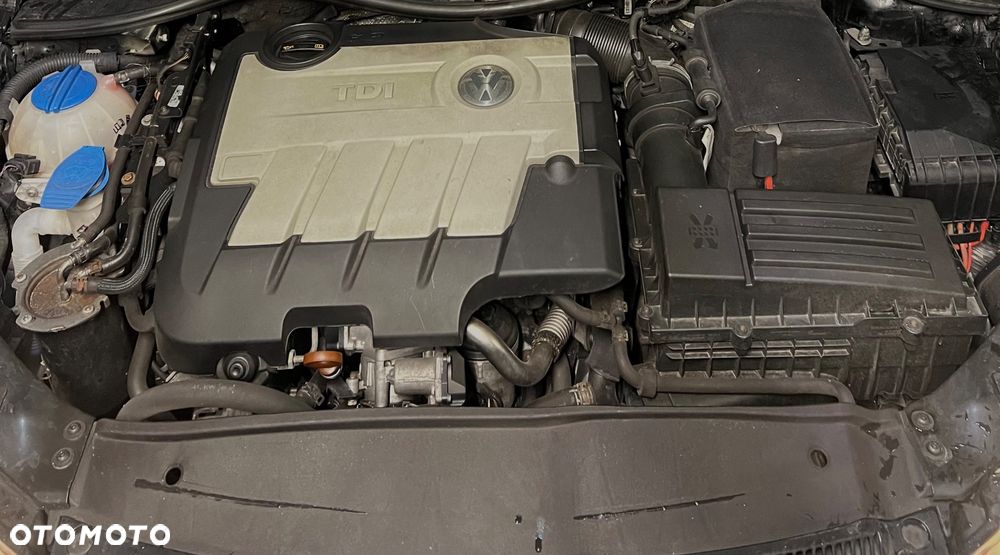 Volkswagen Golf 2.0 TDI Comfortline - 11