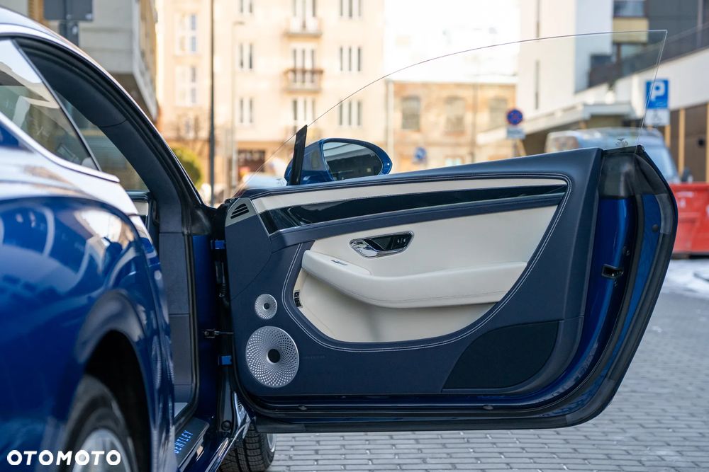 Bentley Continental GT - 15