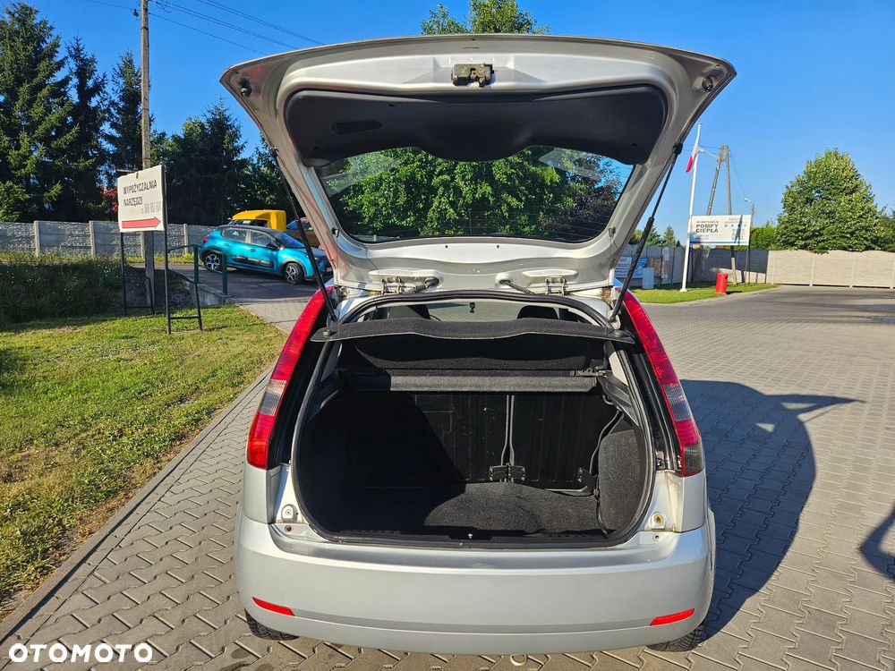 Ford Fiesta 1.4 Ambiente - 5