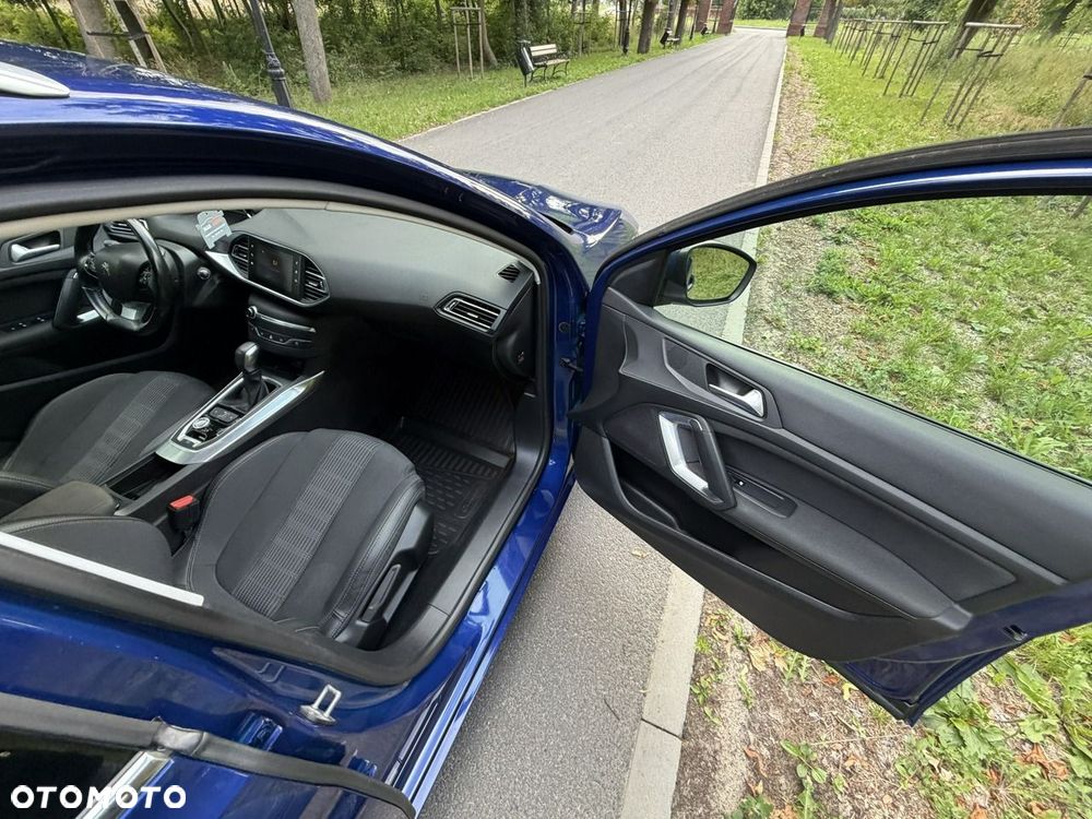 Peugeot 308 - 30