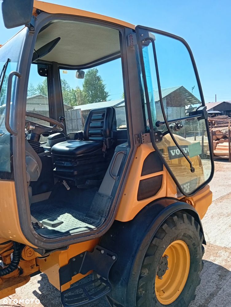 Volvo L25F - 10