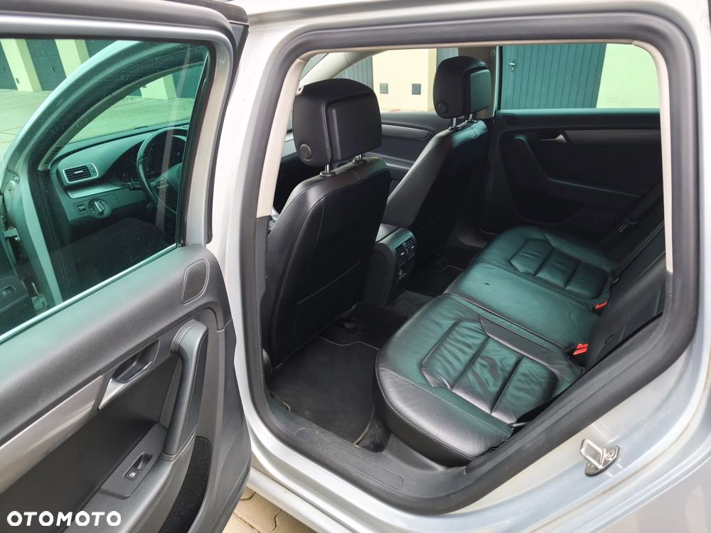 Volkswagen Passat 2.0 TDI 4Mot Highline DSG - 10
