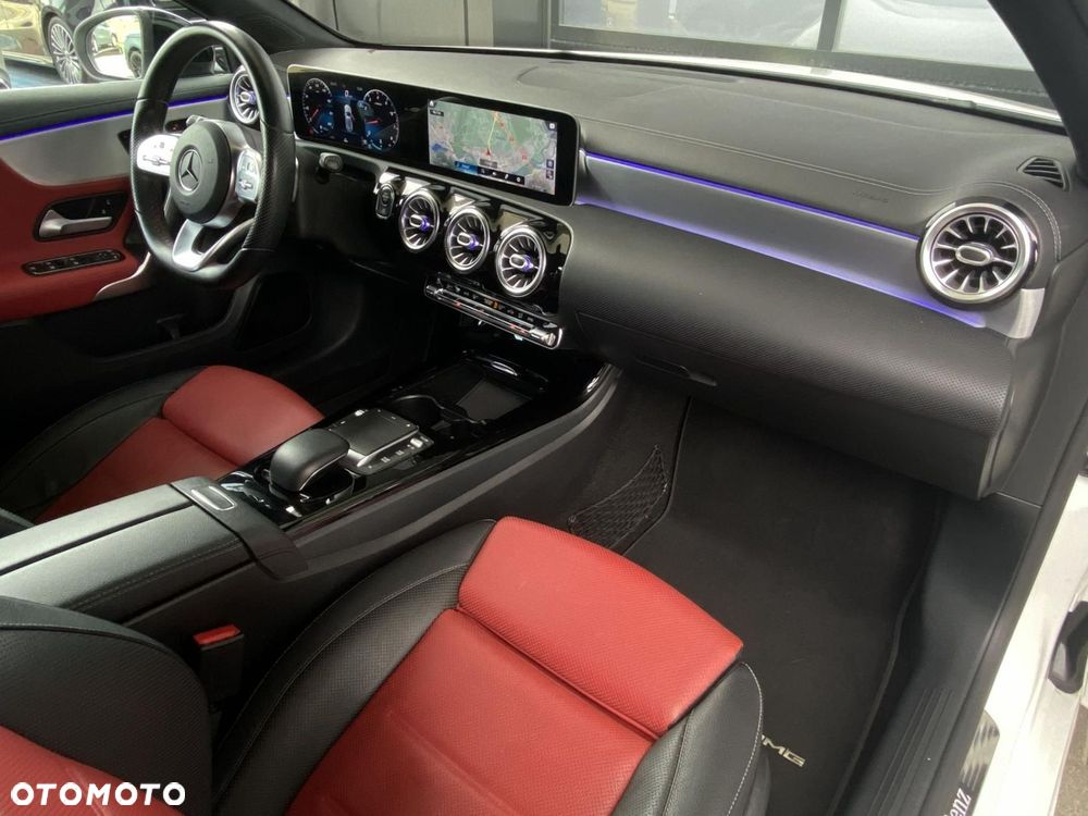 Mercedes-Benz Klasa A 200 AMG Line 7G-DCT - 22