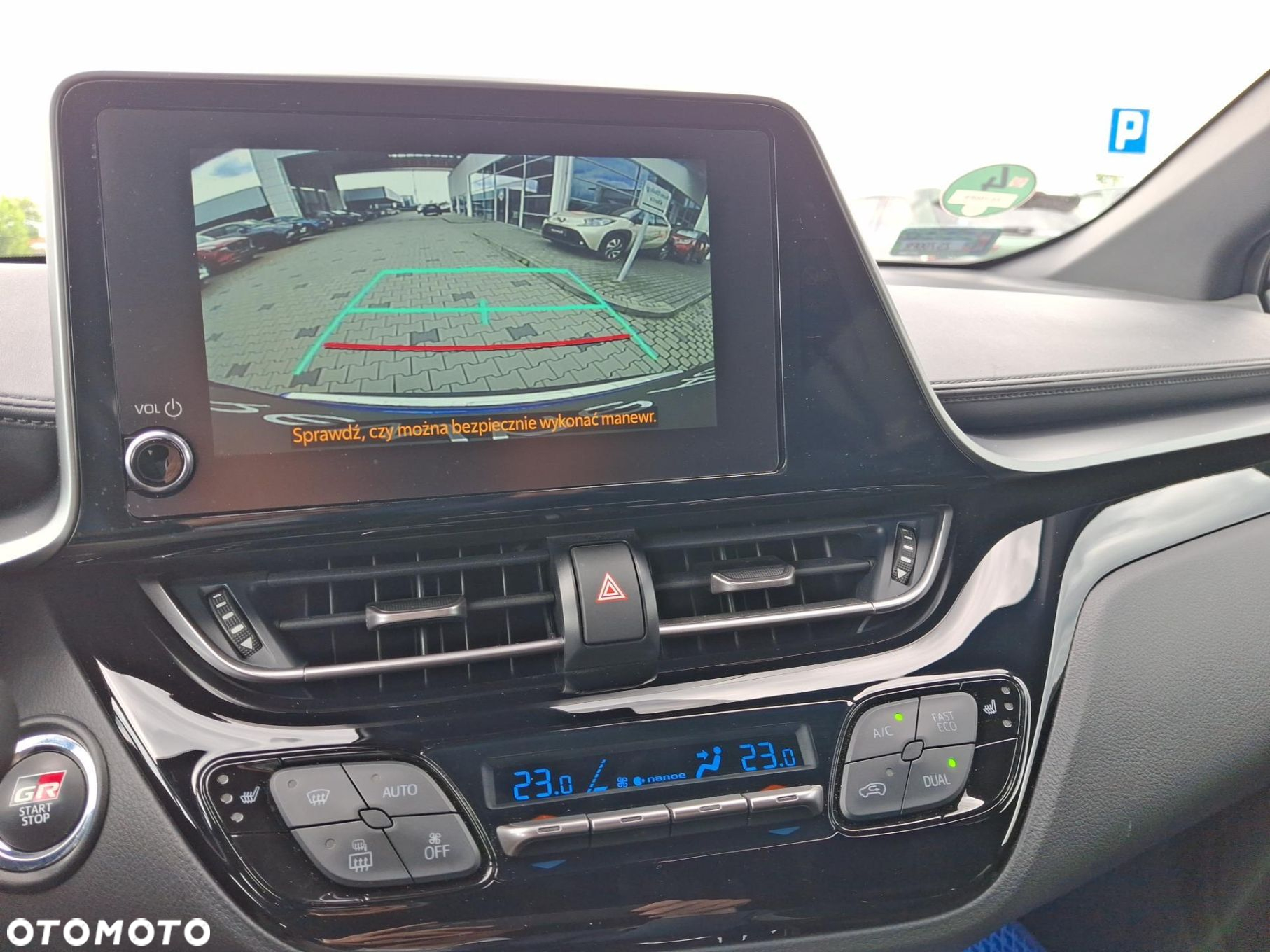 Toyota C-HR - 26