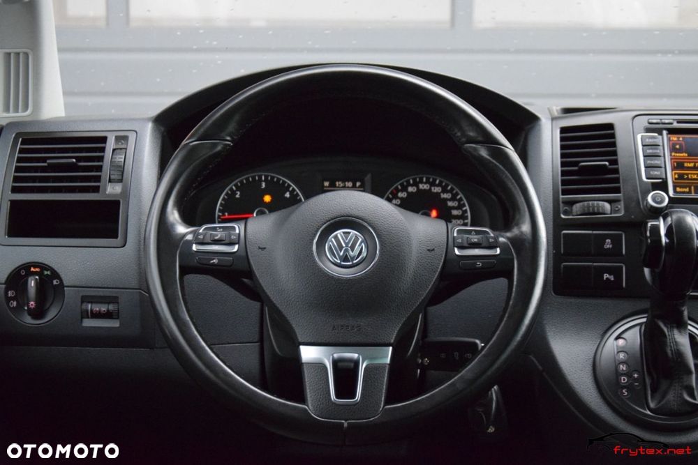Volkswagen Caravelle - 28
