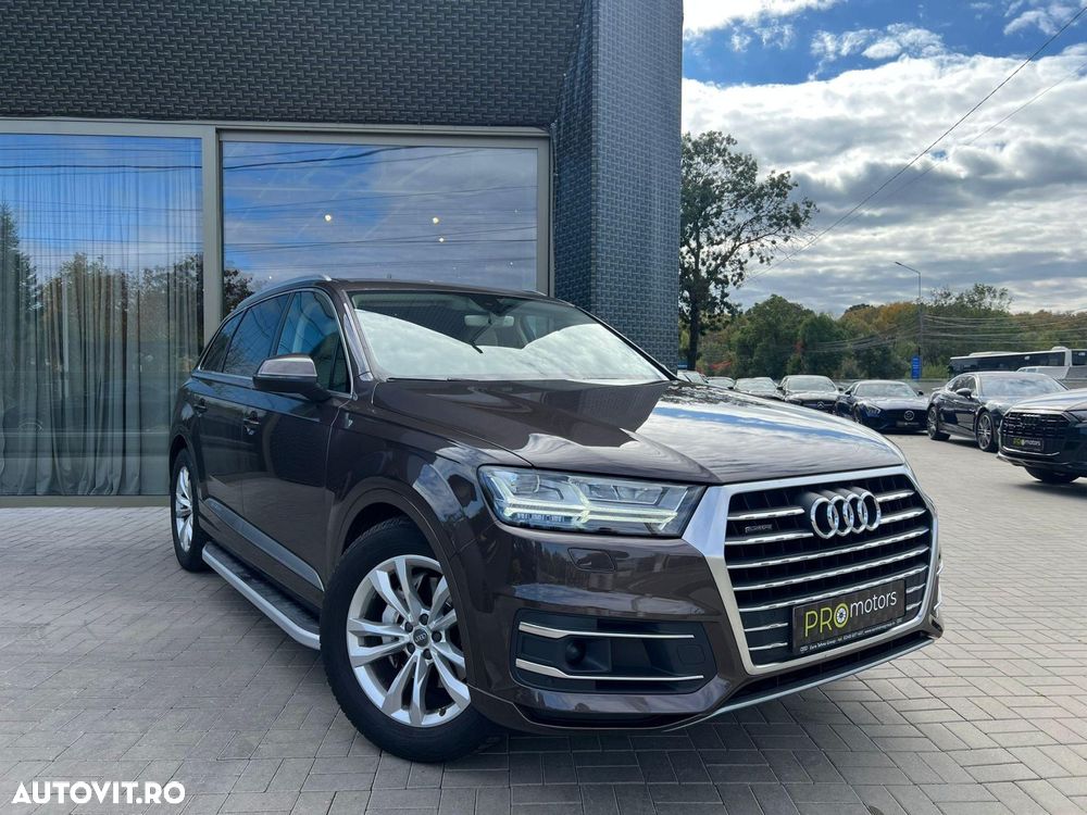 Audi Q7 - 1
