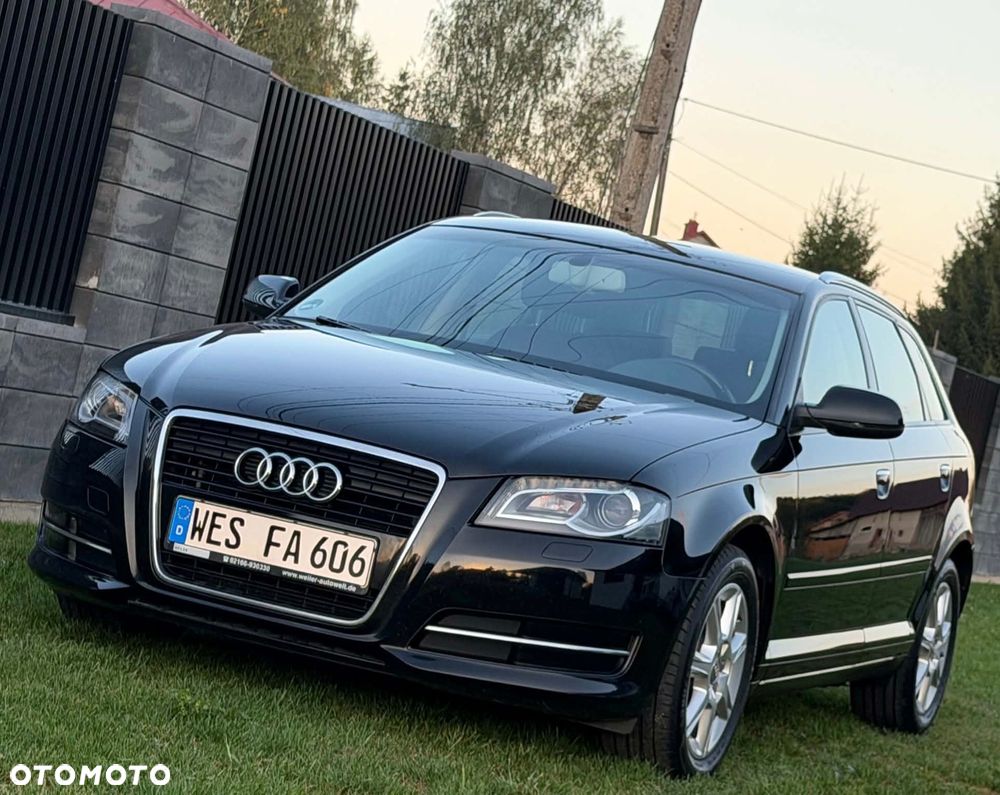 Audi A3 Sportback 2.0 TDI DPF S line Sportpaket - 4