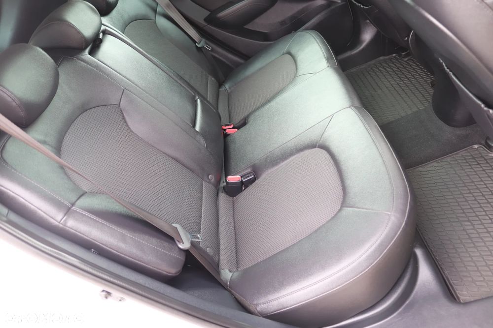 Hyundai ix35 1.6 GDI Premium 2WD - 26
