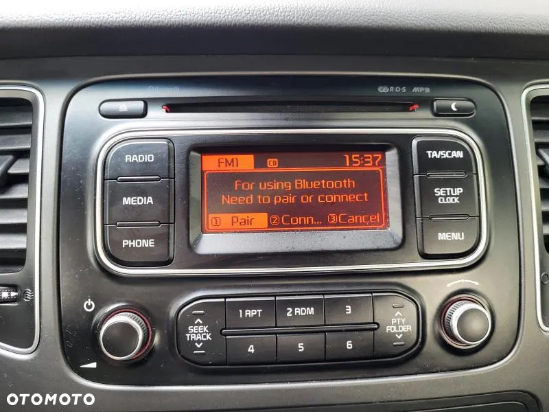 Kia Carens 1.6 GDI M - 13