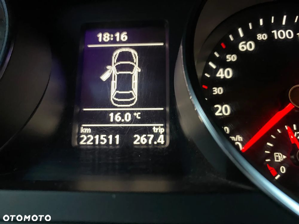Volkswagen Jetta - 2