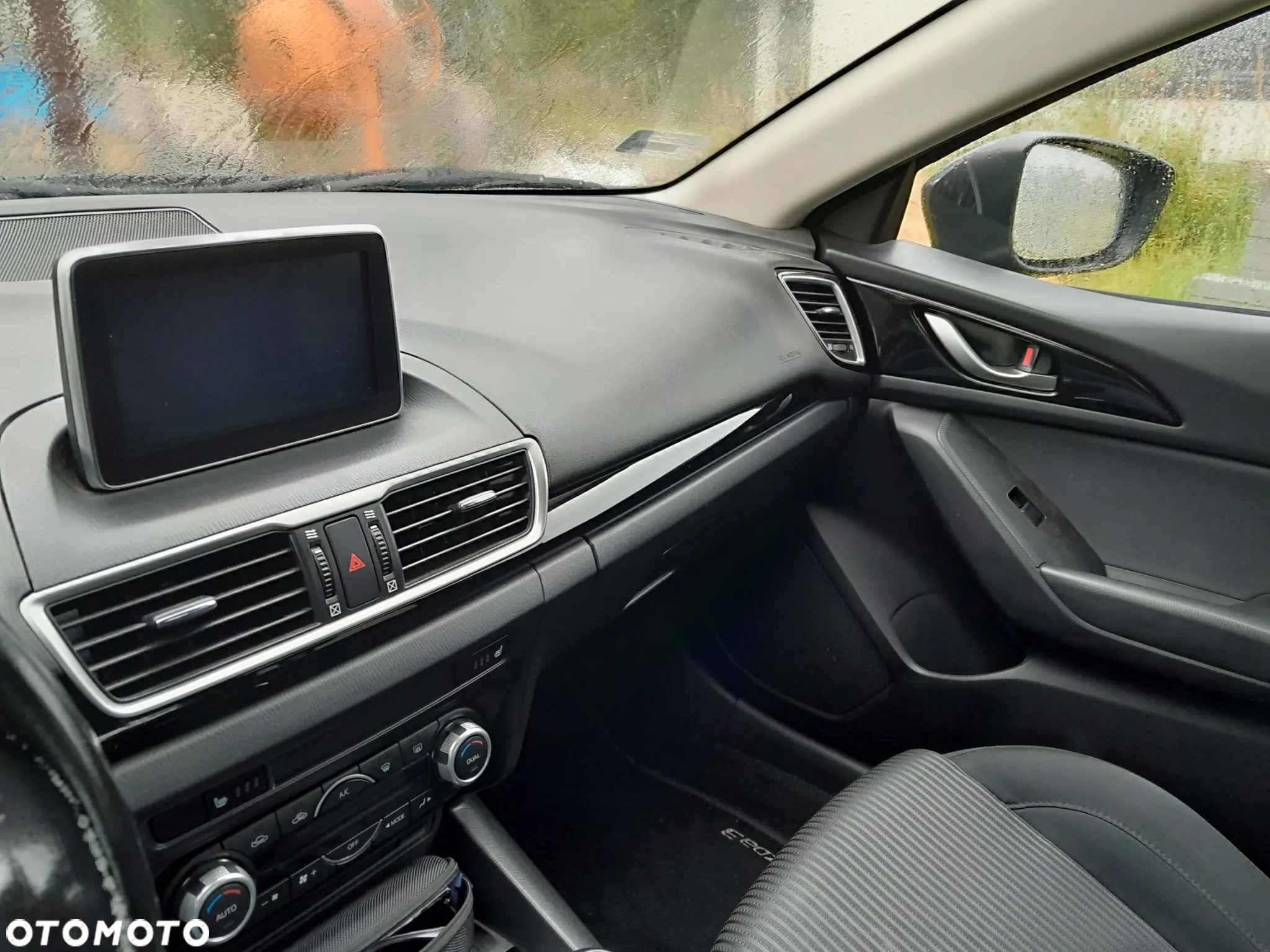 Mazda 3 - 14