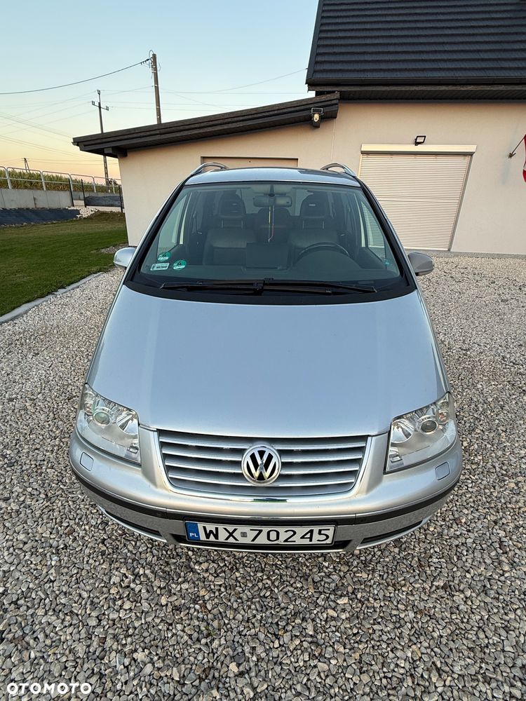 Volkswagen Sharan 1.9 TDI Automatik Highline - 4
