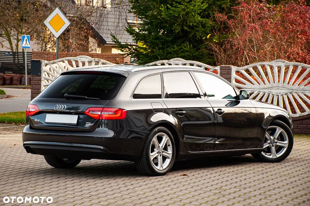 Audi A4 Avant - 25
