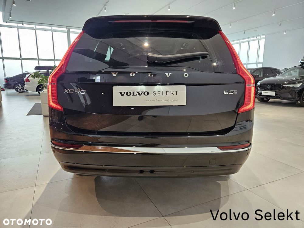 Volvo XC 90 - 8